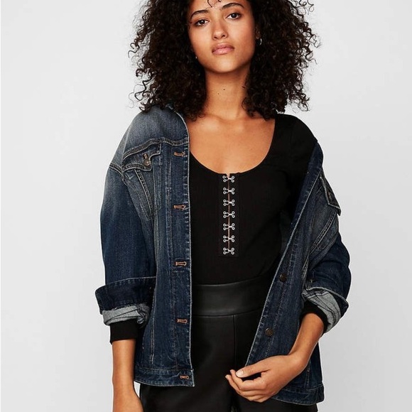 💗 Express Pale Blush Pink Ribbed Hook & Eye Bodysuit - Picture 2 of 5